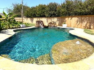 1621 Winter Park Ln, Lewisville, TX 75077
