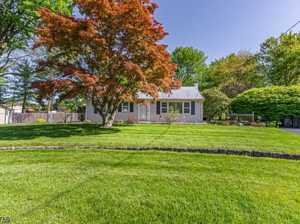 6 Laverty Ct, Roxbury Twp., NJ 07876