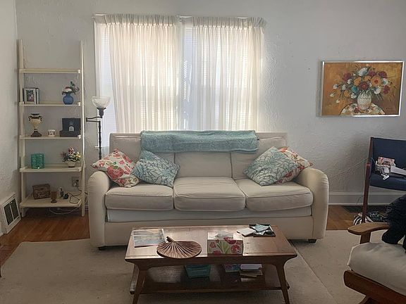 4th image of 541 Cline Ave