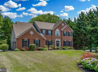 12 Sayers Ct, Wilmington, DE 19803