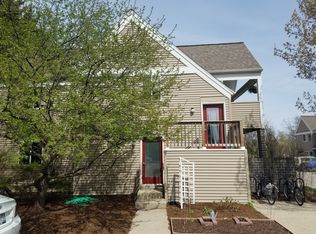 332 Amoth Ct APT F, Madison, WI 53704