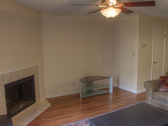 5th image of 7701 BAYMEADOWS Circle W #1042