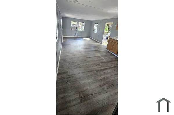 Building Photo - 12450 SE 141st Cir #M4
