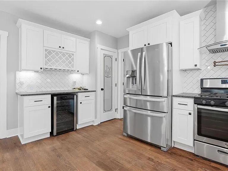 1375 Miller Reed Ave SE — Photo 3