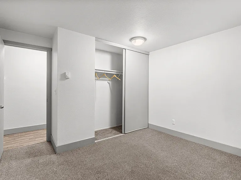 Aero Apartments — Photo 35