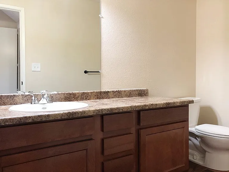 East Orange Village Apartments — Photo 45
