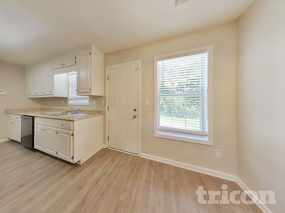 5th image of 153 Michael Ln