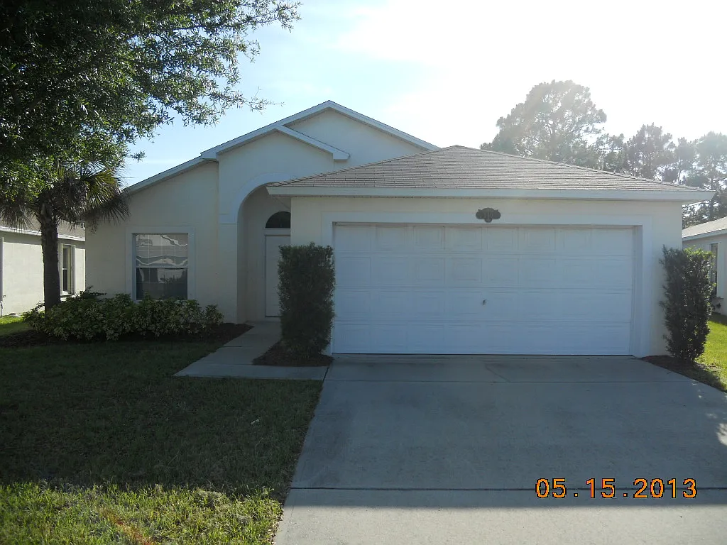 3 bed, 1510 sqft, $2,100 — Photo 1