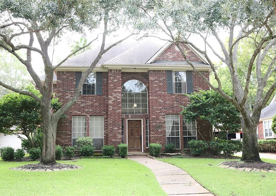 1st image of 1315 Blackthorne Dr