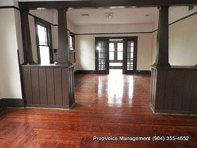 4th image of 2060 N Laura St