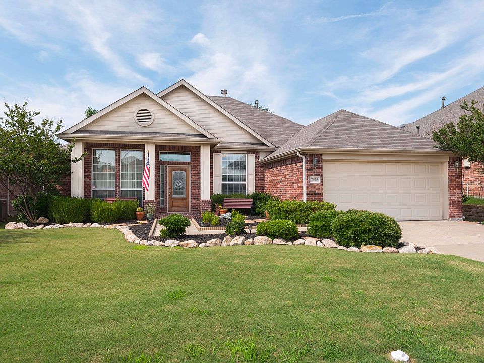 1st image of 3018 Claybrook Dr