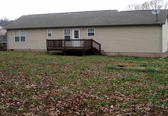3rd image of 335 Farmingdale Pl SE
