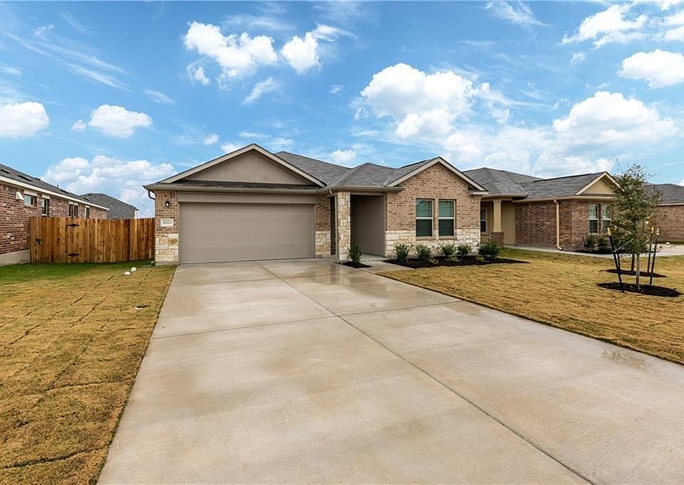 1st image of 11813 Monterosso Dr