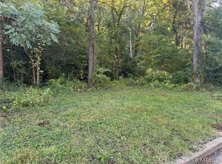 1004 Olive St, New Haven, MO 63068