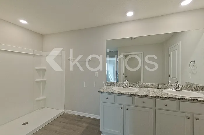 8610 SW 44th Ct — Photo 16