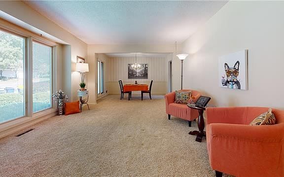 5th image of 10231 W Oakridge Cir
