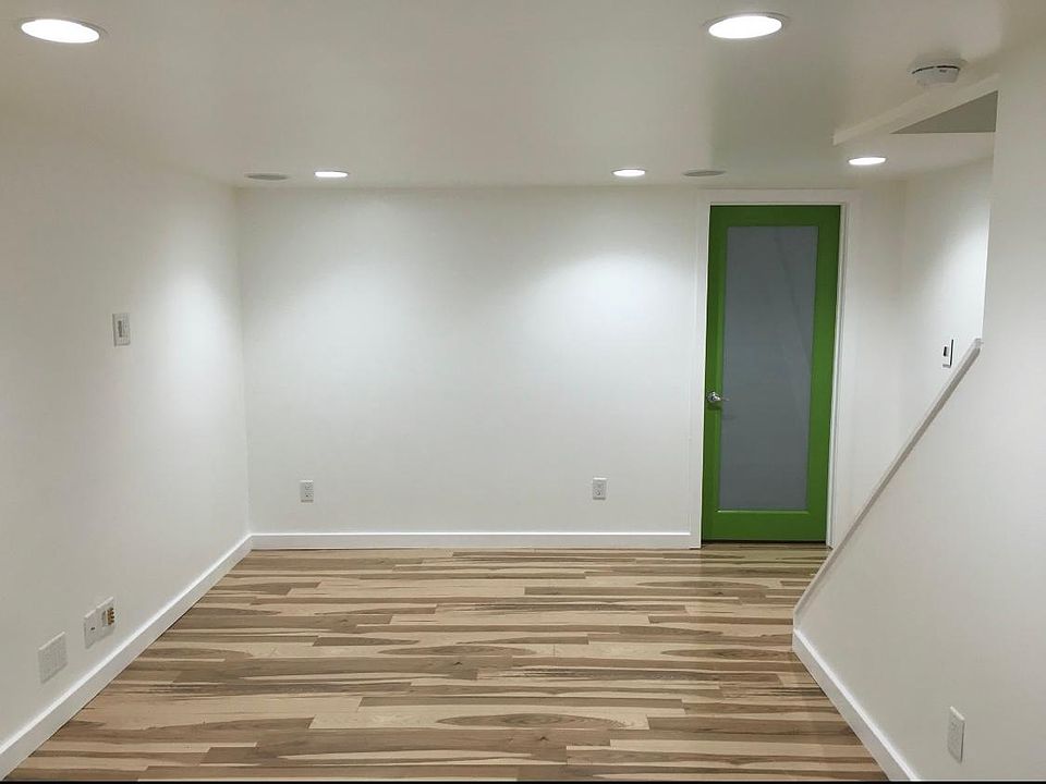 1st image of 5242 Larchwood Ave Floor 1