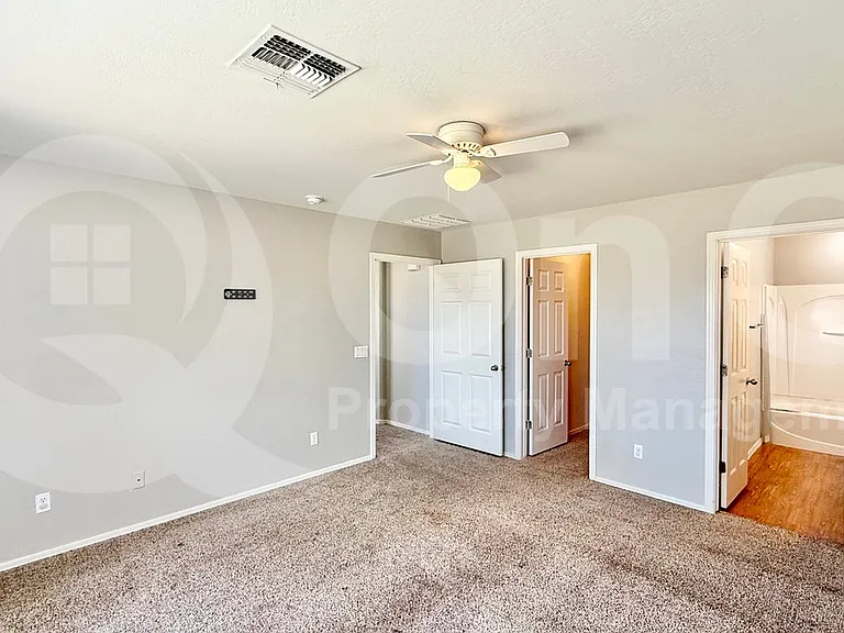 10464 N 116th Ln — Photo 22