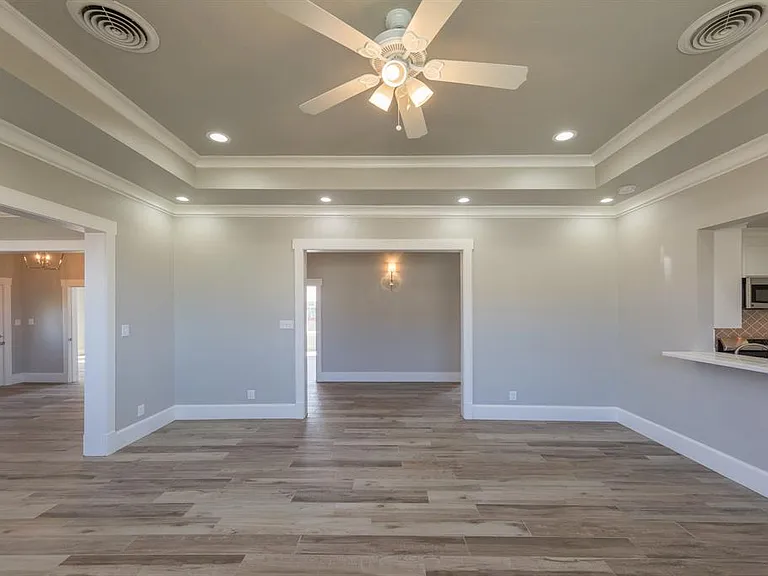 4307 Avenue Q — Photo 27
