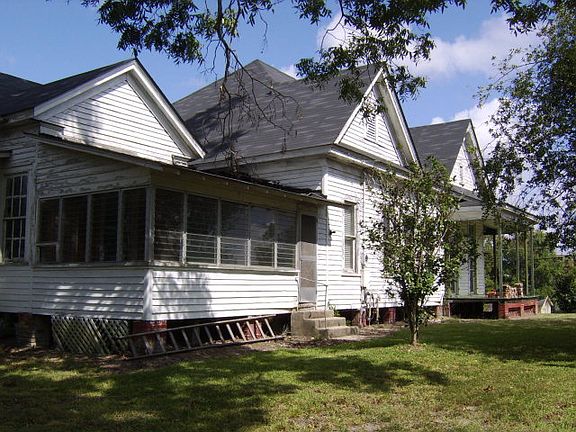 5th image of 239 Louisiana Ave