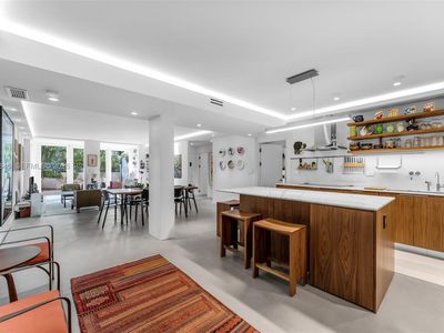 161 Crandon Blvd APT 125, Key Biscayne, FL, 33149