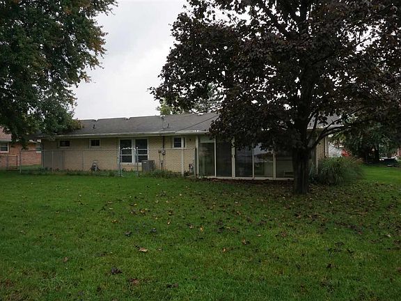 4th image of 23621 Allen Dr
