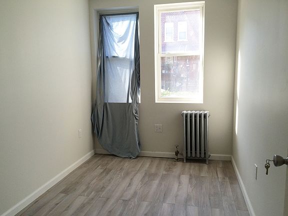 2nd image of 2335 33rd Ave