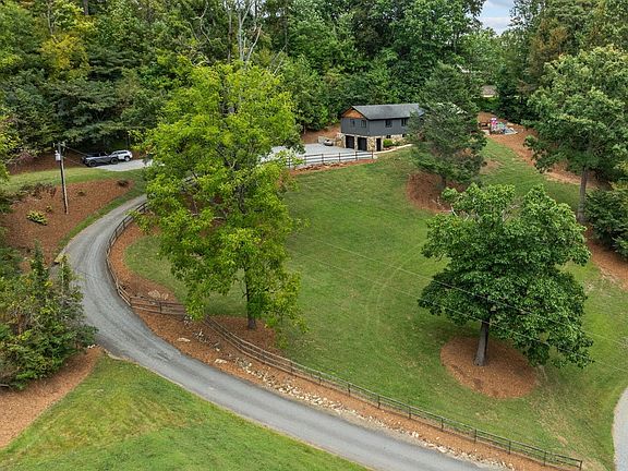 2nd image of 263 Morgan Branch Rd #1