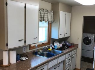 907 9th Ave SW #1, Aberdeen, SD 57401
