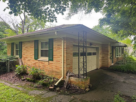 5th image of 254 Oakridge Dr