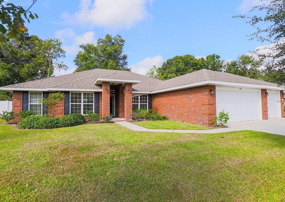 1st image of 704 Cinnamon Fern Ln