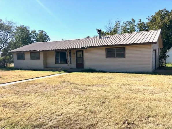1111 N Reynolds Ave, Throckmorton, TX 76483