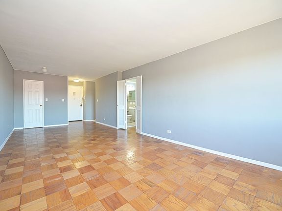 4th image of 17501 Hillside Ave #11J
