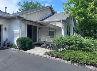 12981 Farm Hill Dr, Huntley, IL 60142