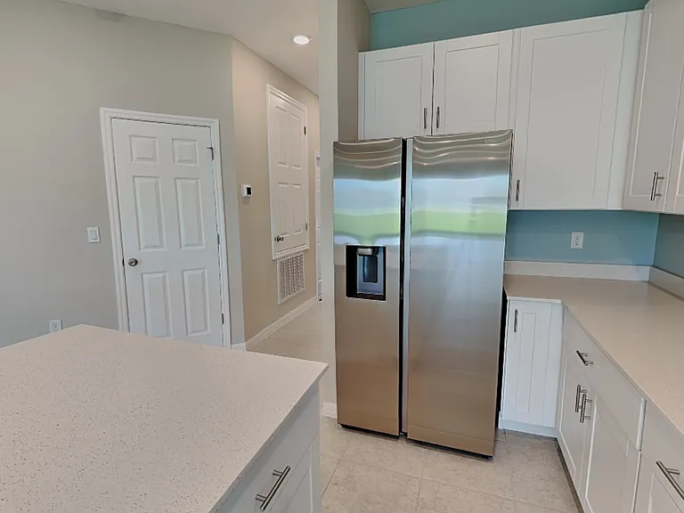 805 Lemon Ave — Photo 4