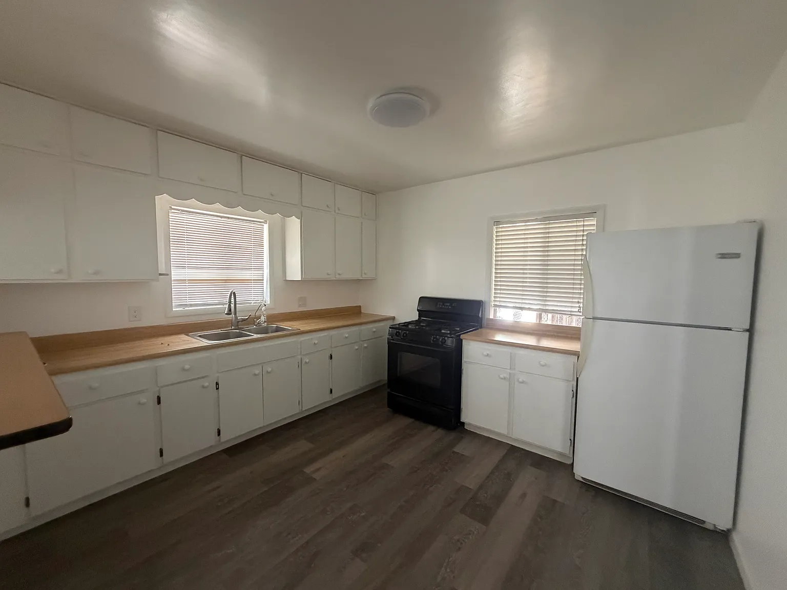 1 bed, 605 sqft, $1,295 — Photo 2