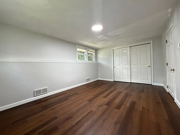 222 School St — Photo 3