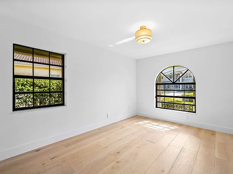 6005 Buena Vista Ct — Photo 15