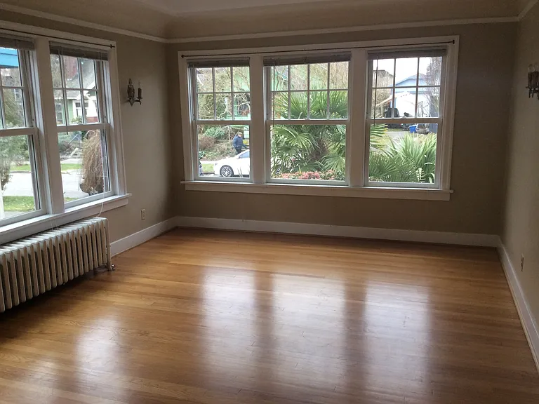 4332 Francis Ave N #1 — Photo 1
