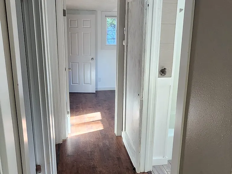 2215 E Vista Dr — Photo 13