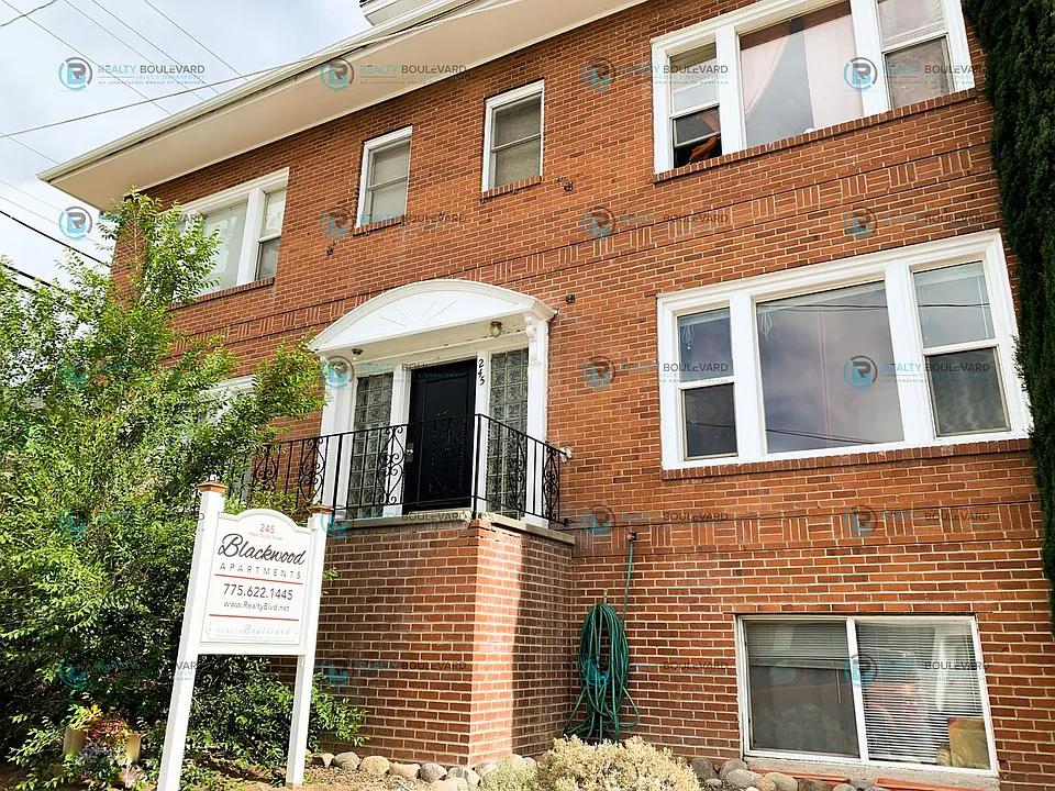 245 W Taylor St