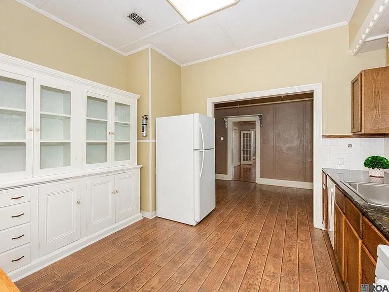 24030 Eden St — Photo 14