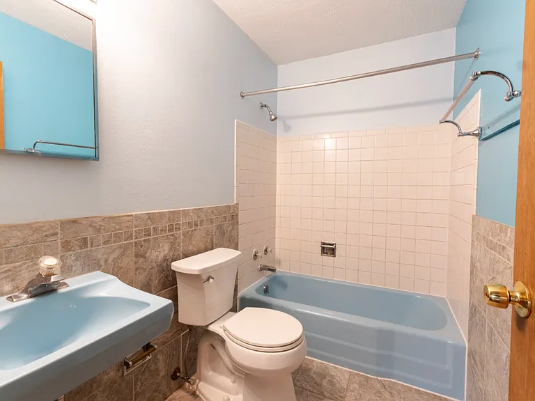 625 Vera Ct — Photo 4