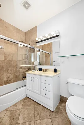 Rented by Metropolitan Property Group | media 20