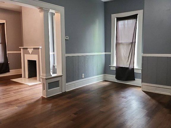 3rd image of 2700 Fern Ave Unit B