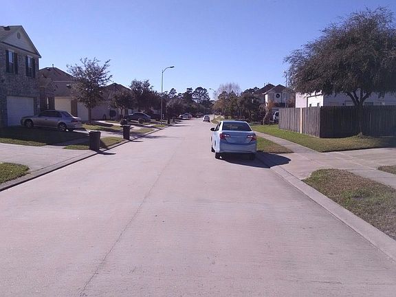 4th image of 7627 Fox Knoll Ln