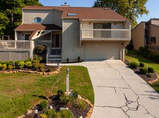 4821 River Place Dr, Knoxville, TN 37914