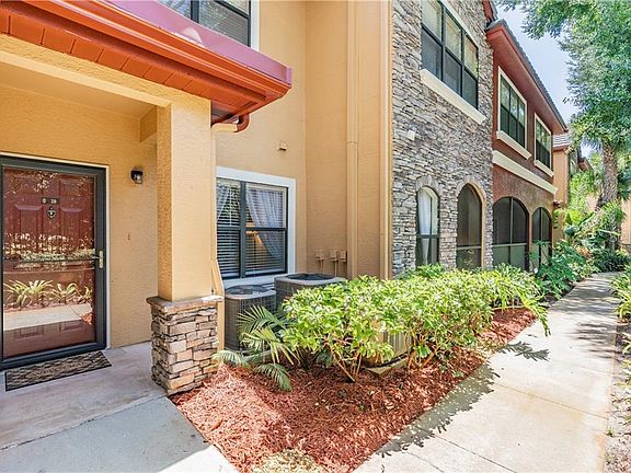 3rd image of 2295 Tuscany Trce #8