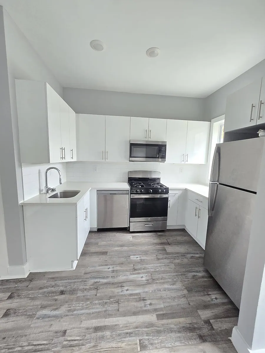 Building Photo - 61 Orient Ave #2