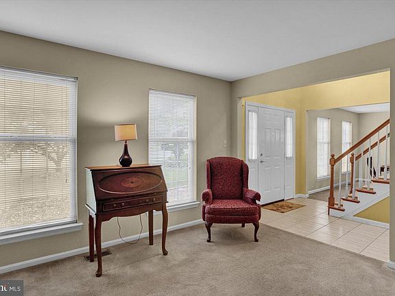 5th image of 318 Dogwood Ln